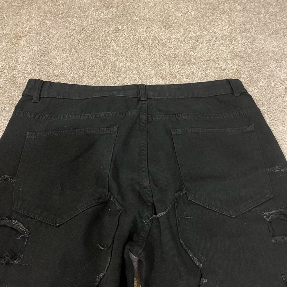 Classic B Men’s Distressed Y2K Jeans - Picture 9 of 10
